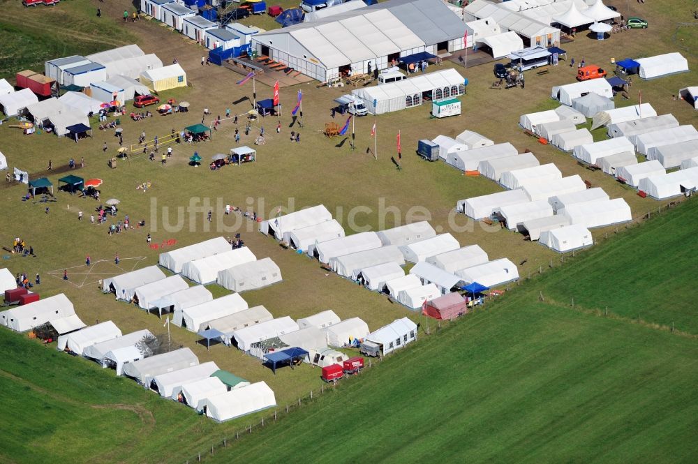 Luftaufnahme Garlstorf - Zeltlager des Jugendfeuerwehr-Camps des Landkreises Harburg