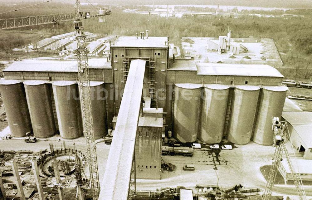 Rüdersdorf von oben - Zementwerk Rüdersdorf Draufsicht