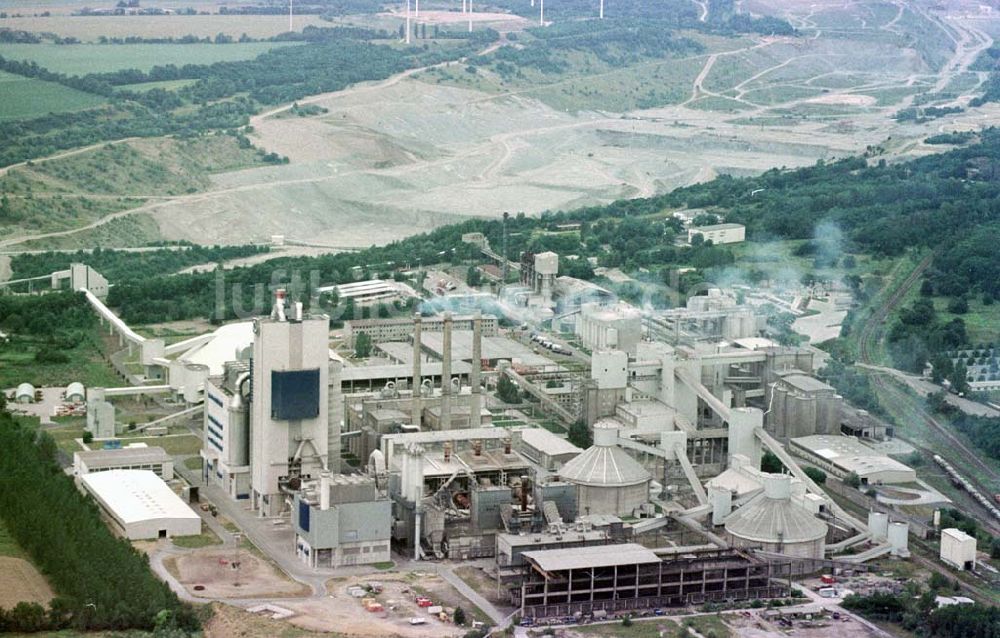 Rüdersdorf bei Berlin von oben - Zementwerk Rüdersdorf der Readymix-AG.