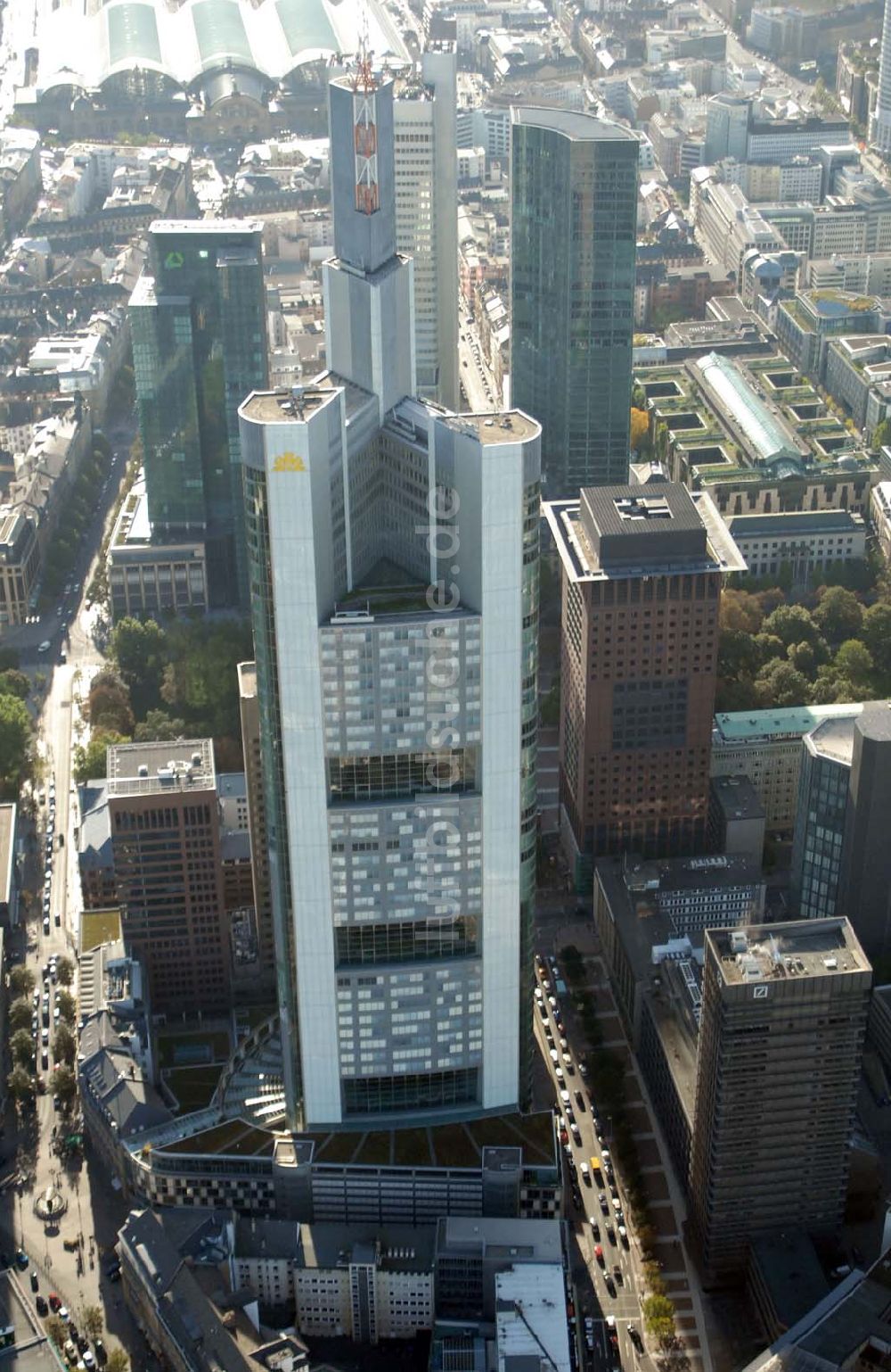 Frankfurt am Main von oben - Zentrale der Deka