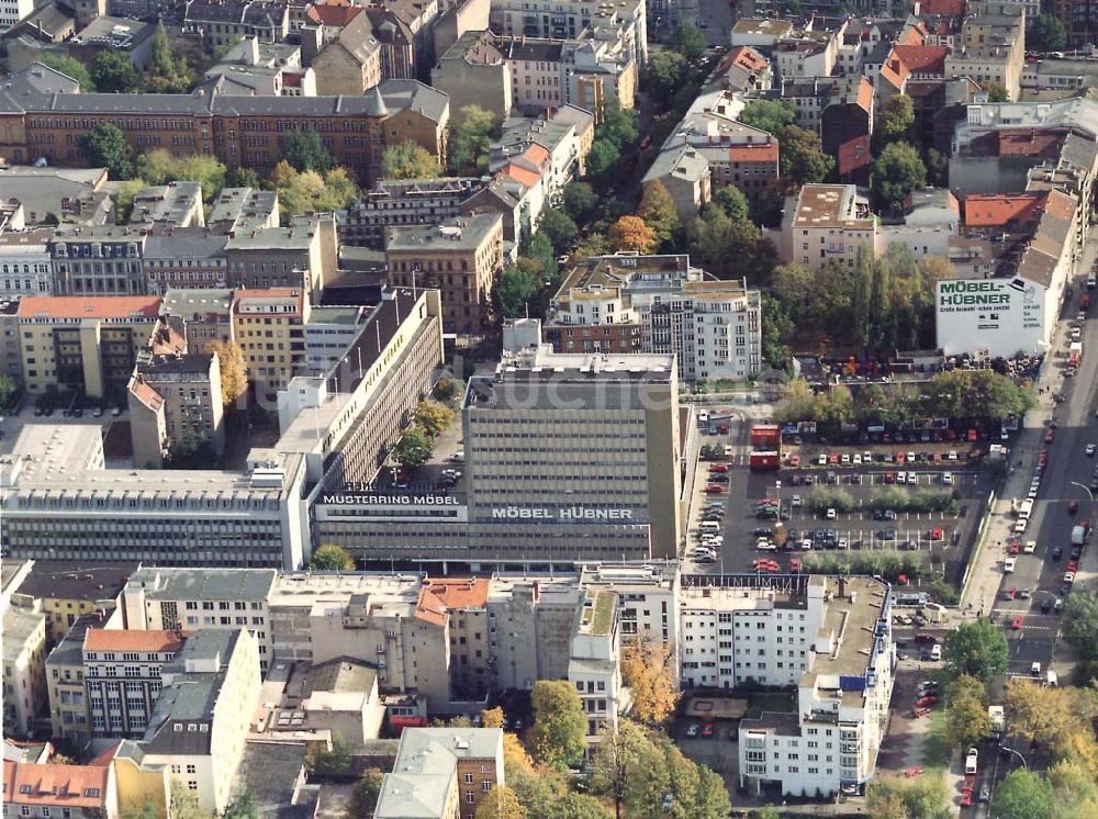 Berlin - Tiergarten aus der Vogelperspektive: Zentrale der Firma Möbel Hübner in der Stendaler Straße in Berlin-Tiergarten.