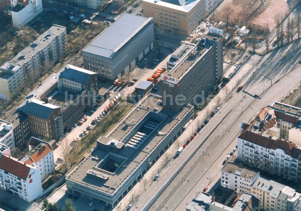 Berlin - Wilmersdorf aus der Vogelperspektive: Zentrale der Landesbank Berlin an der Bundesallee in Berlin-Wilmersdorf.