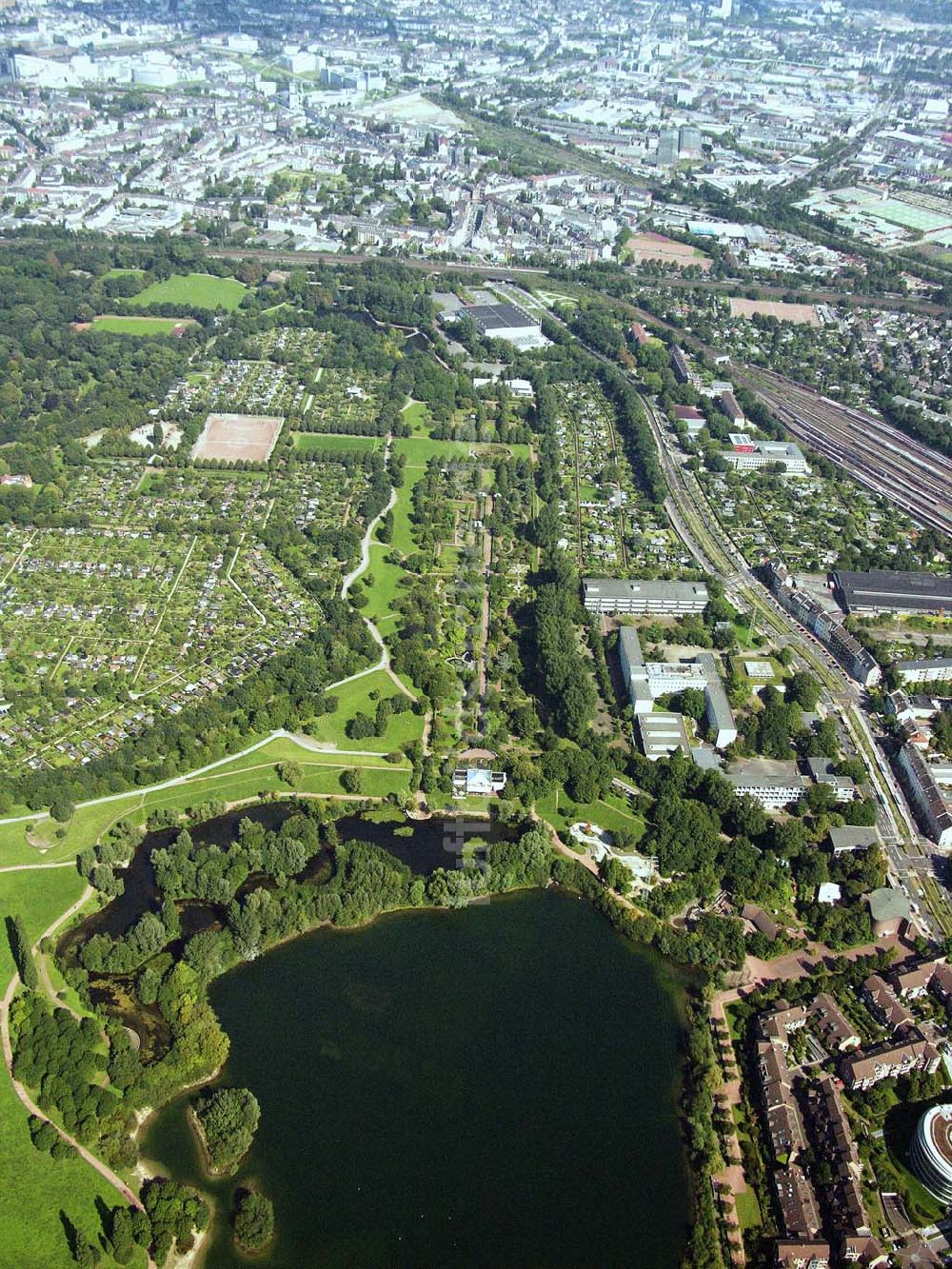 Düsseldorf (NRW) aus der Vogelperspektive: Zentrale der Provinzial Versicherung AG - Düsseldorf (NRW)