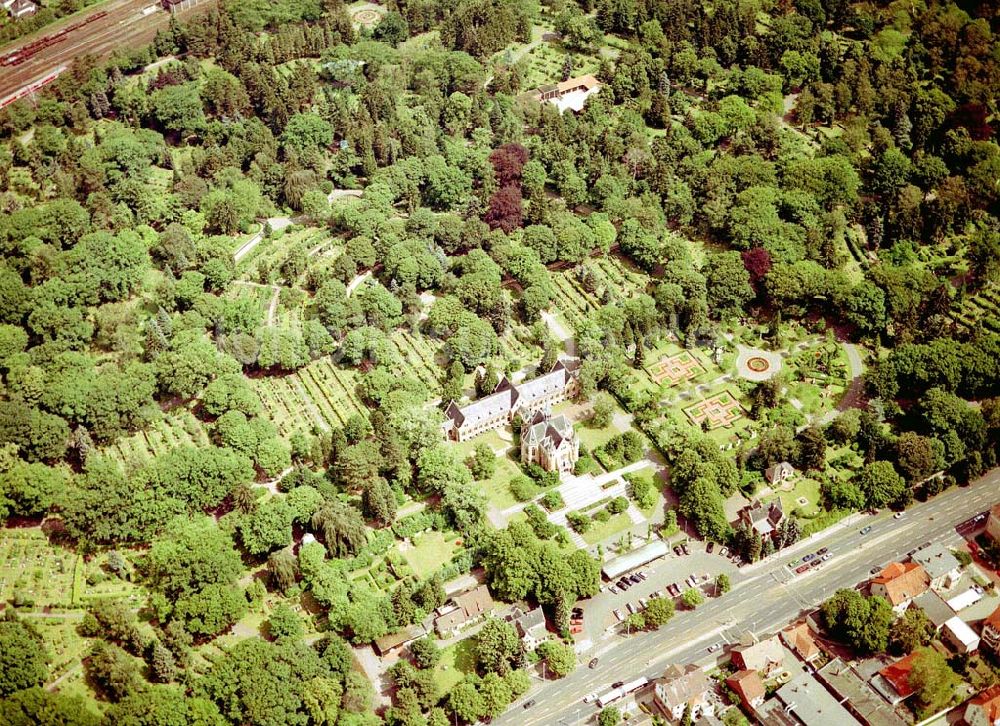 Luftbild Braunschweig - Zentralfriedhofes in Braunschweig