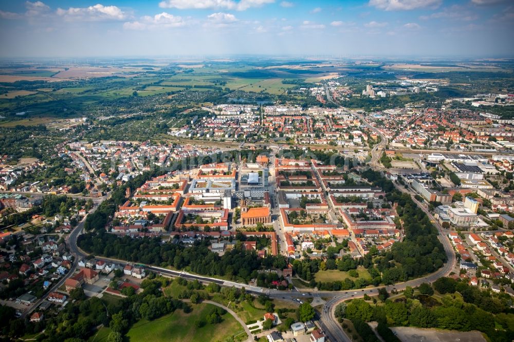 Neubrandenburg von oben - Zentrum der Altstadt von Neubrandenburg im Bundesland Mecklenburg-Vorpommern