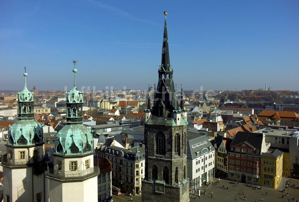 Halle ( Saale ) aus der Vogelperspektive: Zentrum von Halle an der Saale mit Blick auf den Roten Turm und die Marktkirche im Bundesland Sachsen-Anhalt