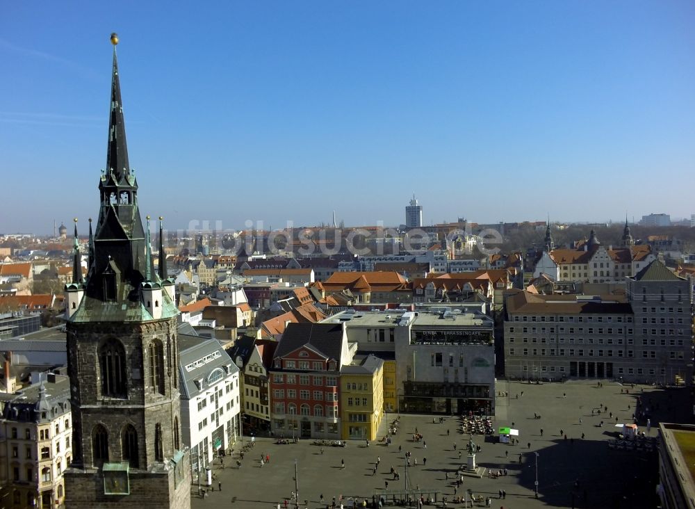 Luftaufnahme Halle ( Saale ) - Zentrum von Halle an der Saale mit Blick auf den Roten Turm und die Marktkirche im Bundesland Sachsen-Anhalt