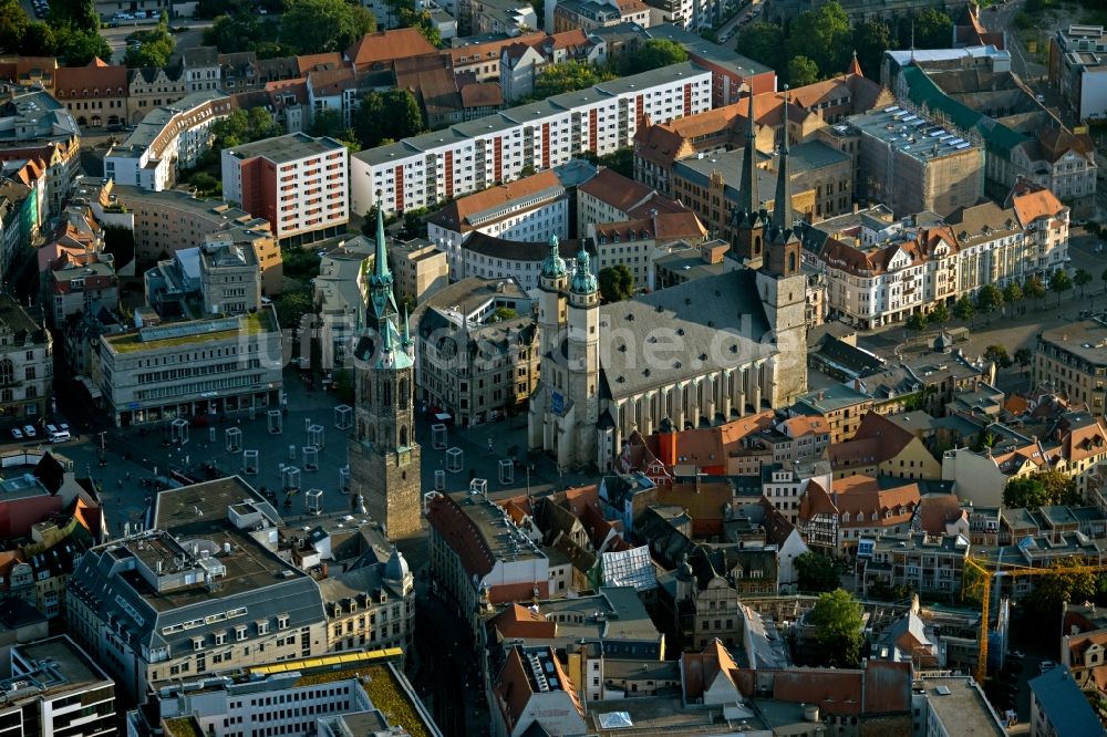 Luftaufnahme Halle (Saale) - Zentrum von Halle an der Saale mit Blick auf den Roten Turm und die Marktkirche im Bundesland Sachsen-Anhalt