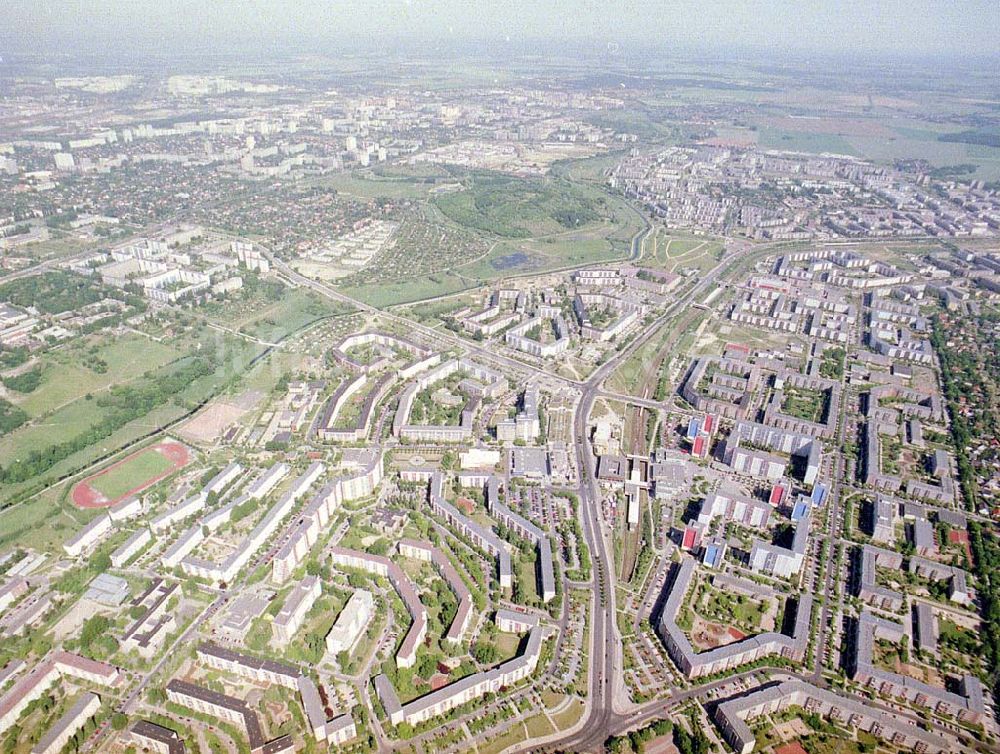 Luftbild Berlin - Hellersdorf - Zentrum vom Hellersdorf.