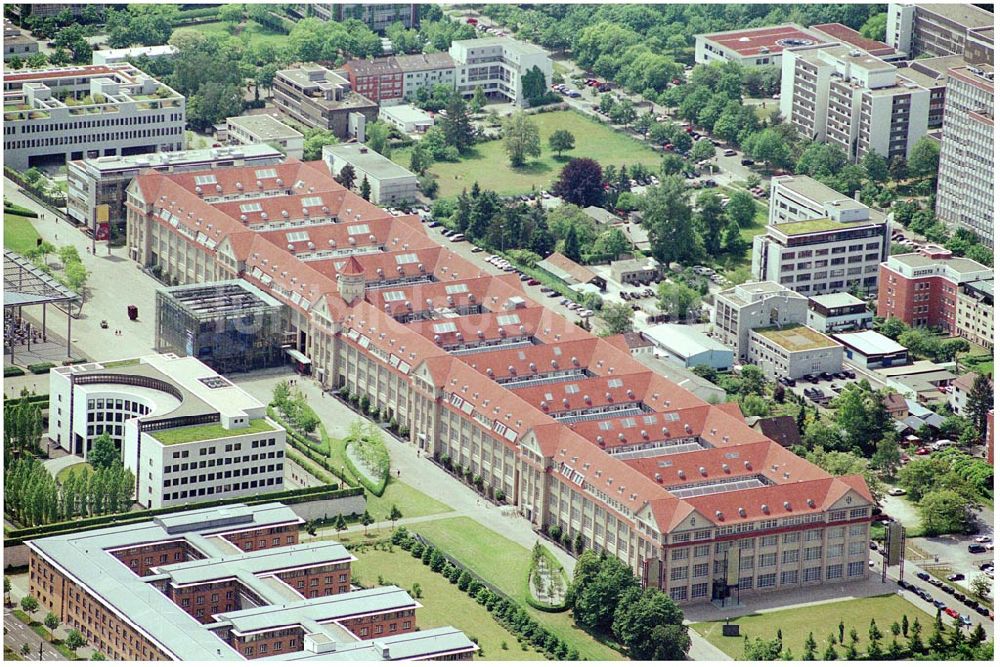 Karlsruhe aus der Vogelperspektive: Zentrum für Kunst und Medientechnologie Karlsruhe