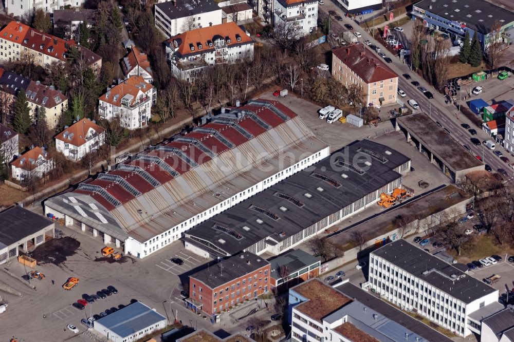 München aus der Vogelperspektive: Zeppelinhalle in der Hofmannstraße in München Obersendling im Bundesland Bayern