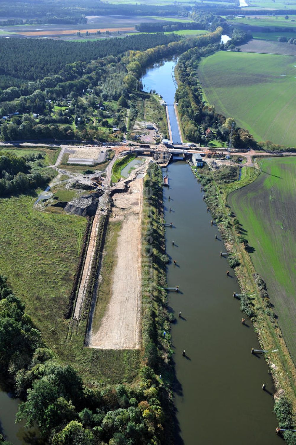 Luftbild Zerben - Zerbener Brücke an der Schleuse Zerben