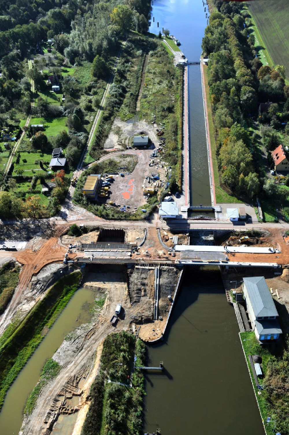 Zerben aus der Vogelperspektive: Zerbener Brücke an der Schleuse Zerben