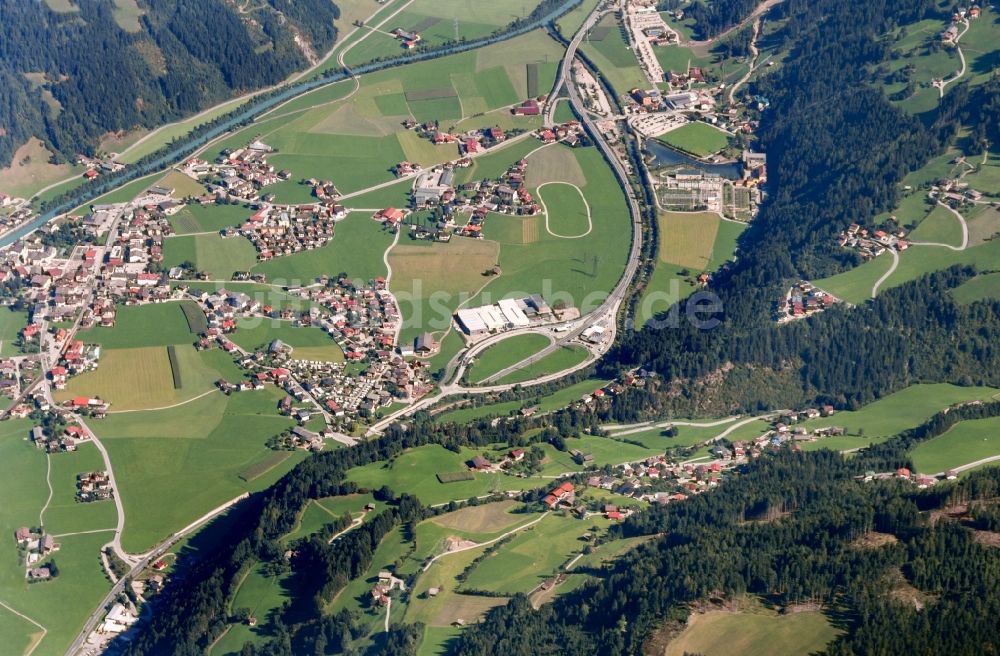 Mayrhofen aus der Vogelperspektive: Zillertal bei Mayrhofen in Österreich