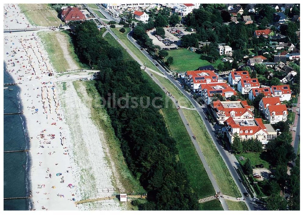 Luftaufnahme Zingst / Mecklenburg Vorpommern - Zingst / Mecklenburg Vorpommern Blick auf das Hotel Meerlust (gelbe Häuser am Strand) in Zingst am Nationalpark Vorpommersche Boddenlandschaft in Mecklenburg Vorpommern 30