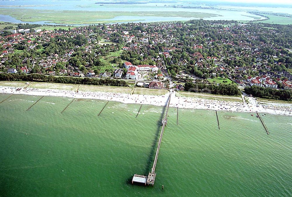 Luftaufnahme Zingst / Mecklenburg Vorpommern - Zingst / Mecklenburg Vorpommern Stadtansicht von Zingst