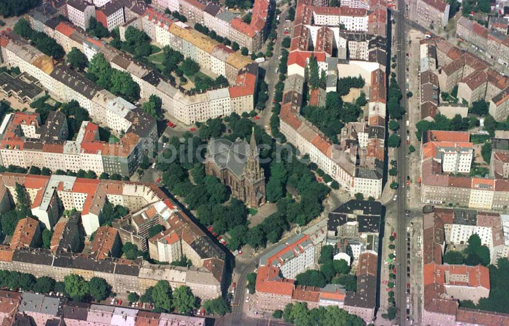 Berlin-Prenzlauer Berg aus der Vogelperspektive: Zionskirche mit Zionskirchplatz