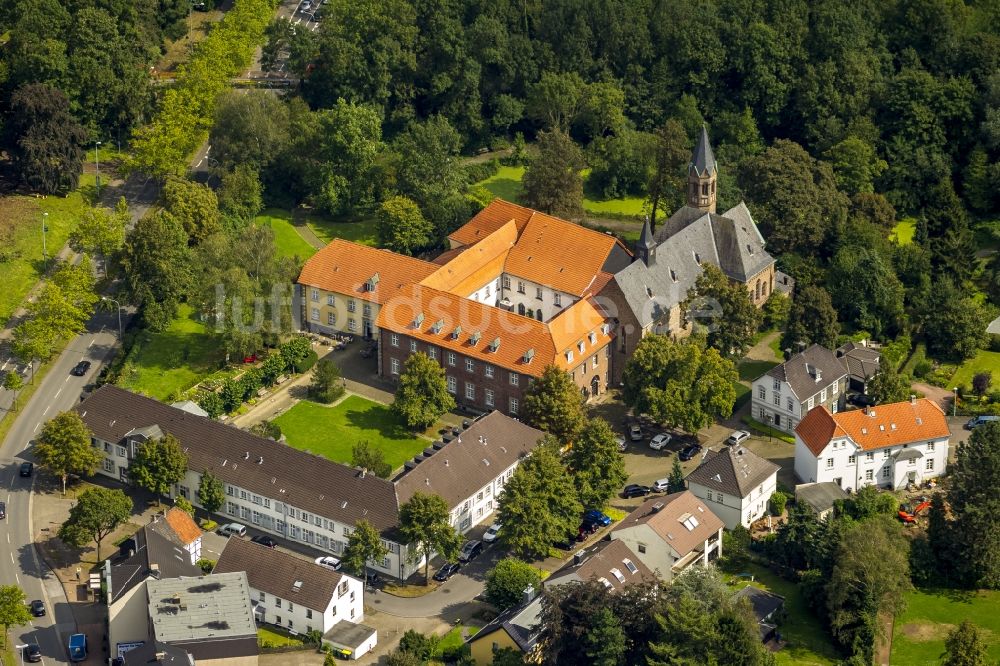 Mülheim an der Ruhr von oben - Zisterzienserinnenkloster Saarn in Mülheim an der Ruhr im Bundesland Nordrhein-Westfalen