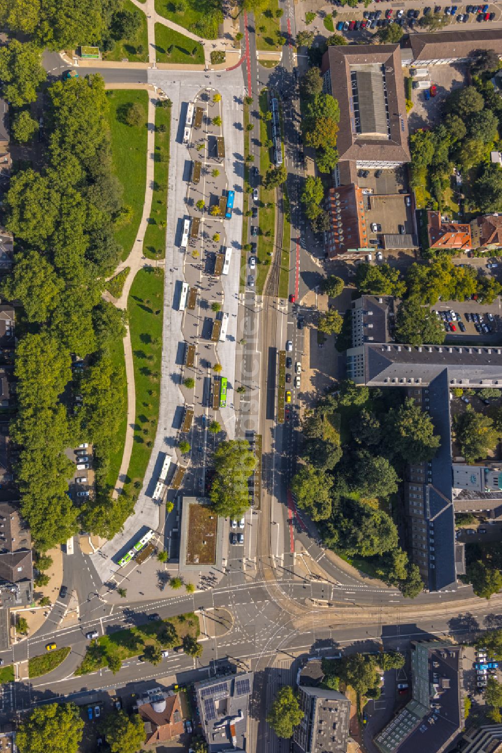 Luftbild Gelsenkirchen - ZOB Omnibus- Bahnhof an der Goldbergstraße in Gelsenkirchen im Bundesland Nordrhein-Westfalen, Deutschland