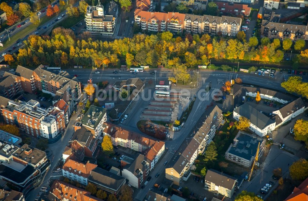 Gladbeck von oben - ZOB Omnibus- Bahnhof Oberhof der Verkehrsbetriebe an der Zeckeler Straße in Gladbeck im Bundesland Nordrhein-Westfalen