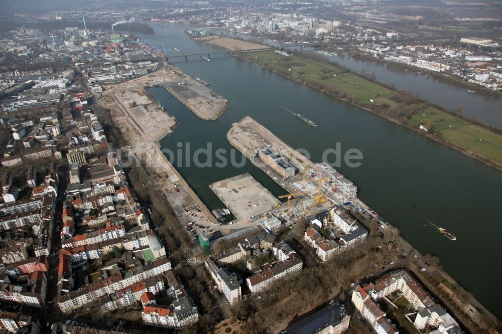 Luftaufnahme Mainz - Zoll- und Binnenhafen in Mainz im Bundesland Rheinland-Pfalz