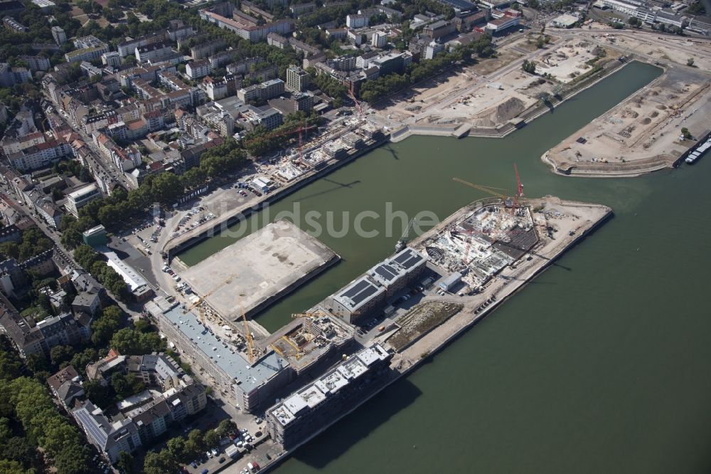 Mainz von oben - Zoll- und Binnenhafen in Mainz im Bundesland Rheinland-Pfalz