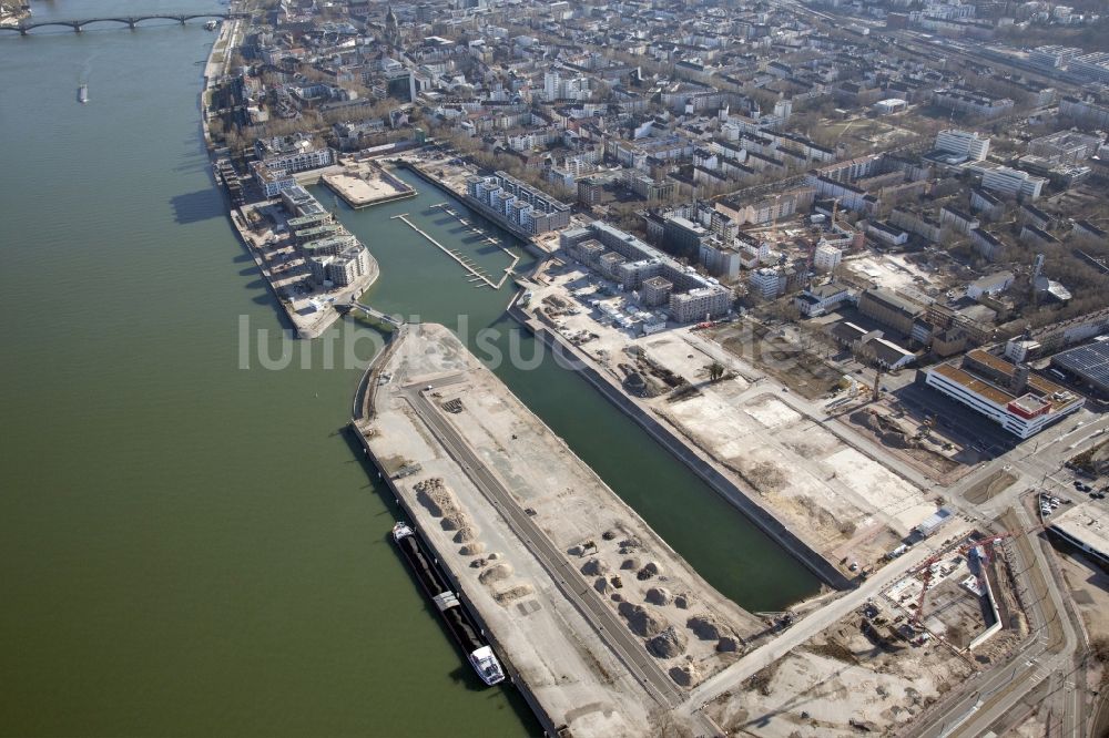 Luftbild Mainz - Zoll- und Binnenhafen in Mainz im Bundesland Rheinland-Pfalz