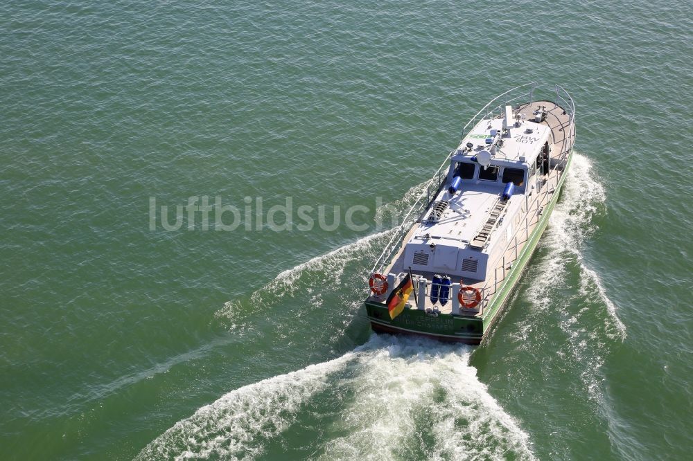 Friedrichshafen von oben - Zollboot Graf Zeppelin Friedrichshafen beim Hafen in Friedrichshafen im Bundesland Baden-Württemberg