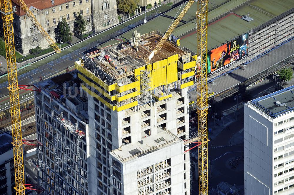 Berlin aus der Vogelperspektive: Zoofenster-Hochhaus am Hardenbergplatz in Berlin-Charlottenburg