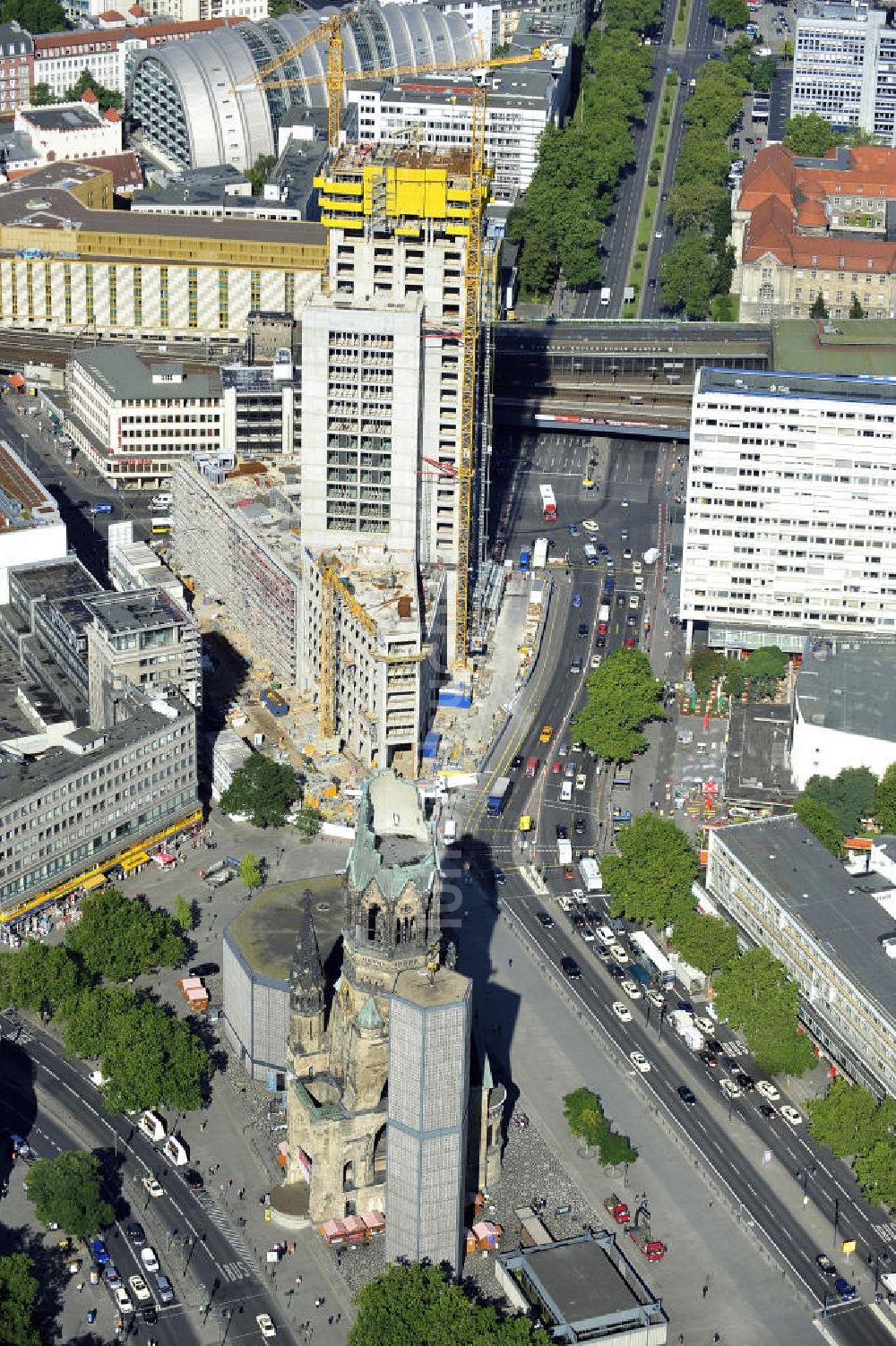 Berlin aus der Vogelperspektive: Zoofenster-Hochhaus am Hardenbergplatz in Berlin-Charlottenburg