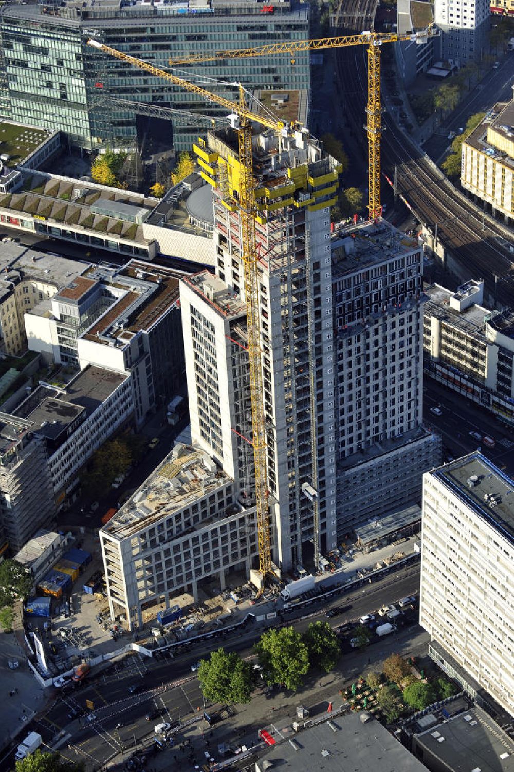 Luftbild Berlin - Zoofenster-Hochhaus am Hardenbergplatz in Berlin-Charlottenburg