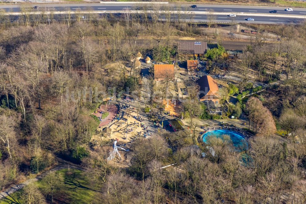 Luftaufnahme Duisburg - Zoogelände am Tierpark an der Carl-Benz-Straße in Duisburg im Bundesland Nordrhein-Westfalen