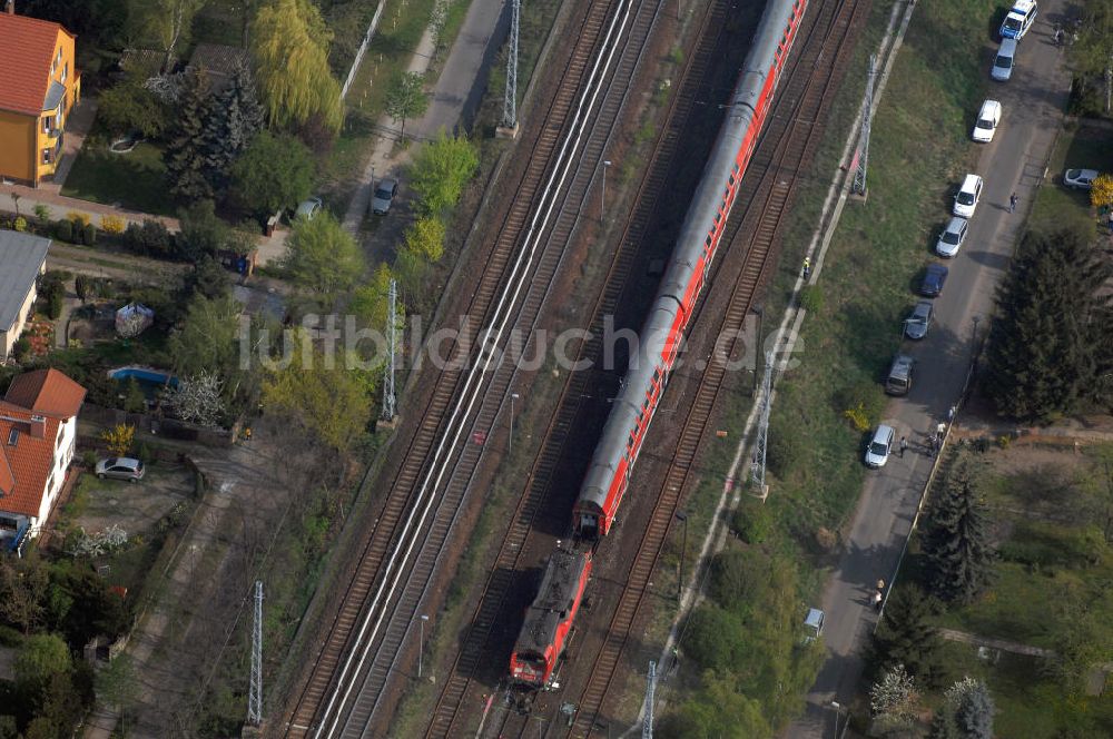 Luftbild Berlin - Zugunglück Berlin-Karow