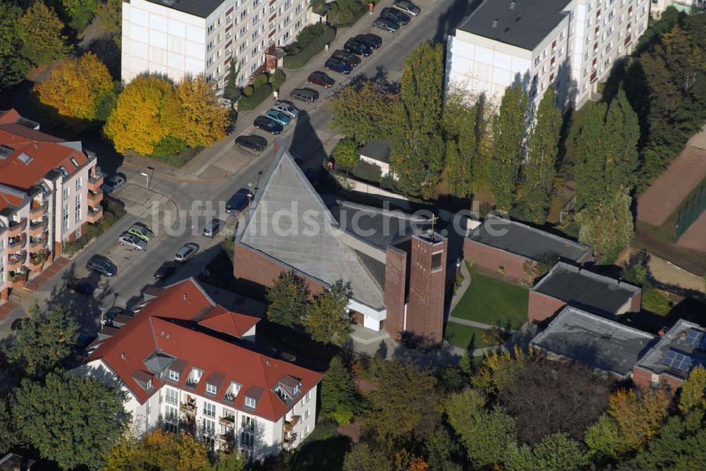 Berlin-Friedrichsfelde von oben - Zum Guten Hirten