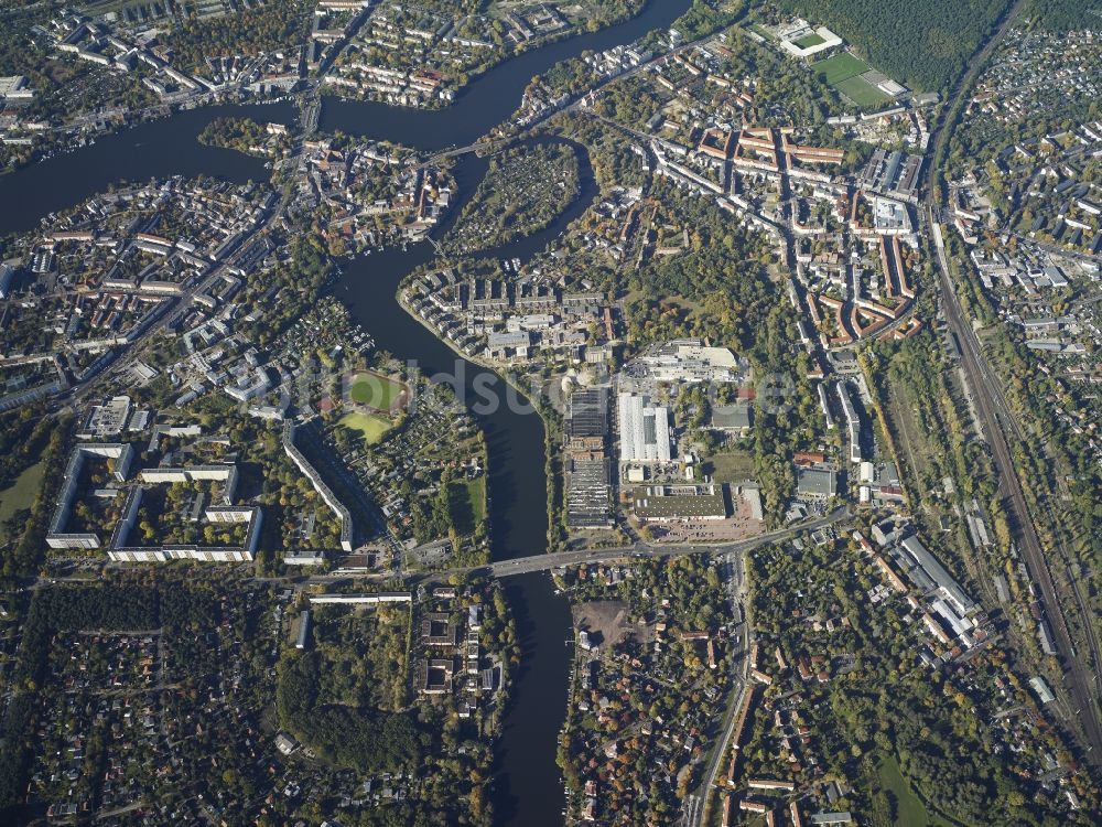 Berlin von oben - Zusammenfluss von Spree, Dahme und Müggelspree im Bezirk Treptow-Köpenick in Berlin