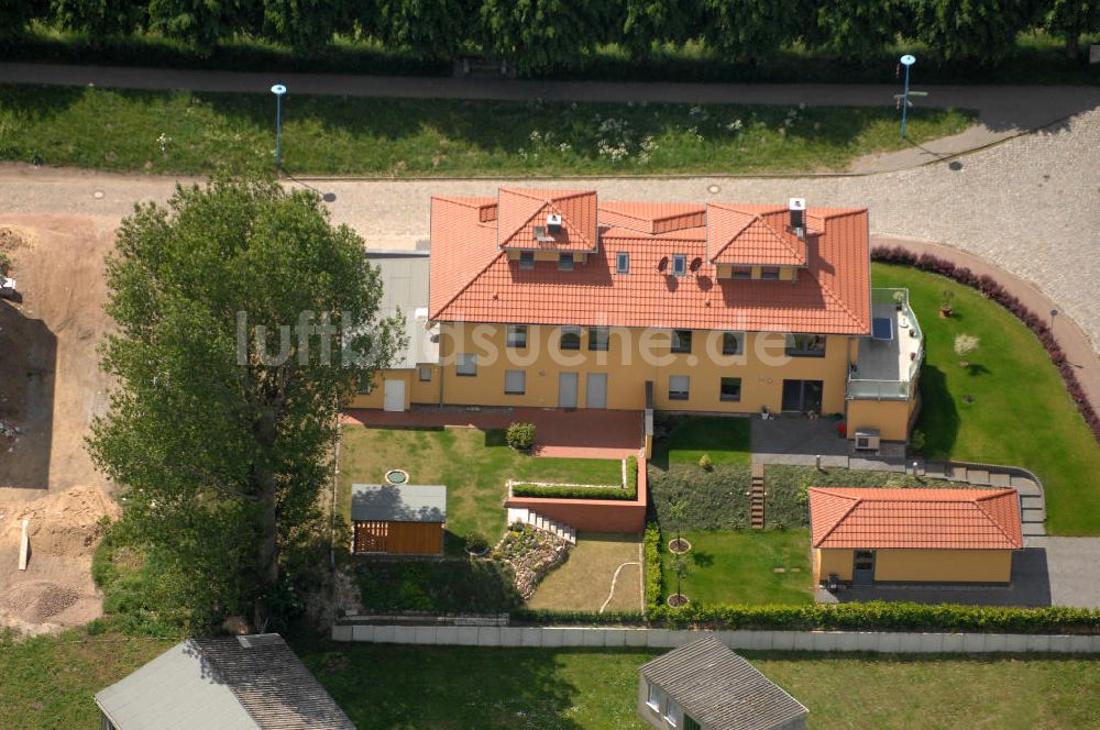 Wittenberge von oben - Zweifamilienhaus am Hafen in Wittenberge