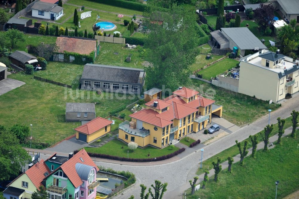 Wittenberge von oben - Zweifamilienhaus am Hafen in Wittenberge