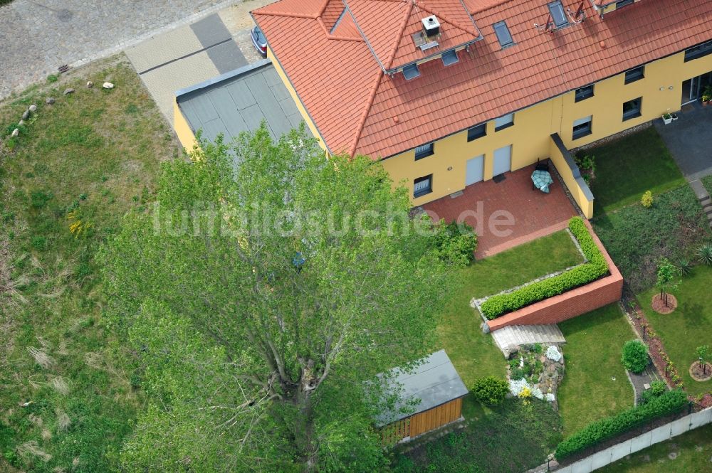 Wittenberge von oben - Zweifamilienhaus am Hafen in Wittenberge