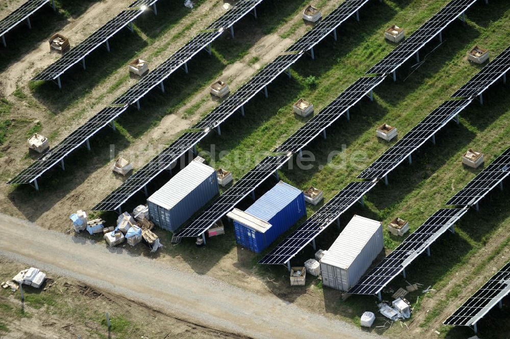 Tutow von oben - Zweiter Abschnitt des Solarenergiepark am Flugplatz Tutow in Mecklenburg - Vorpommern