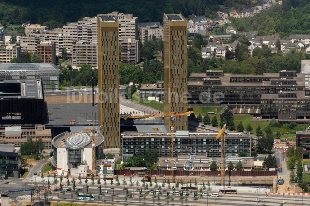 Luftaufnahme Luxemburg - Zwillingshochhäuser des Europäischen Gerichtshofes EuGH im Luxenburger Stadtteil Kirchberg