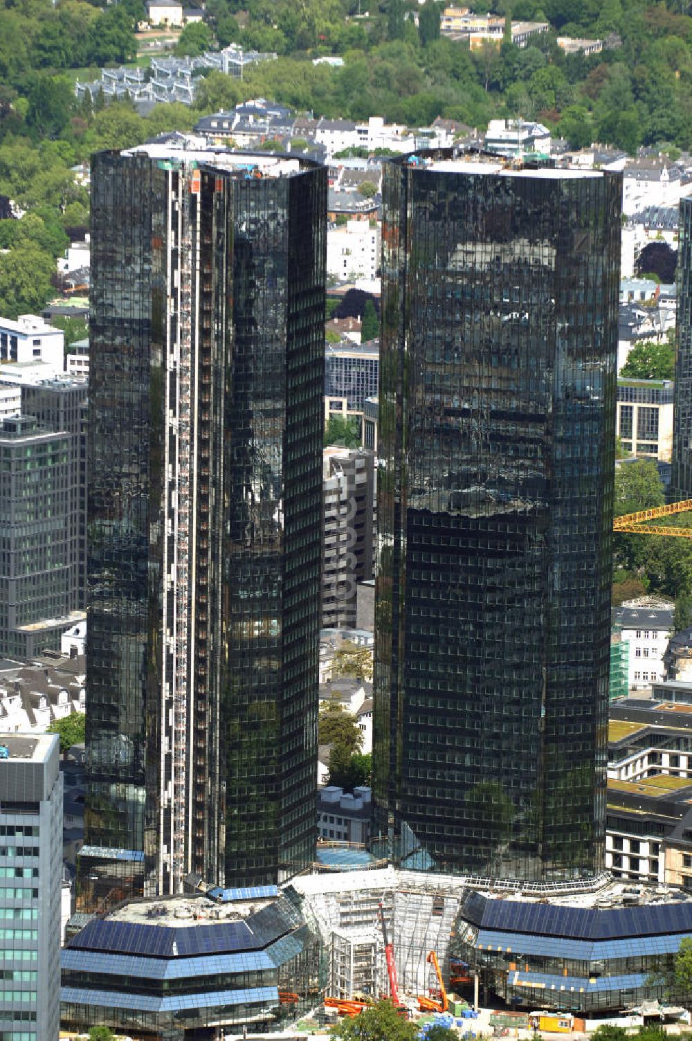 Luftbild Frankfurt am Main - Zwillingstower der Deutschen Bank in Frankfurt