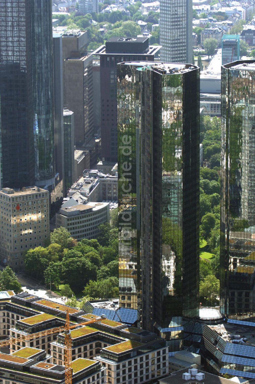 Frankfurt am Main von oben - Zwillingstower der Deutschen Bank in Frankfurt