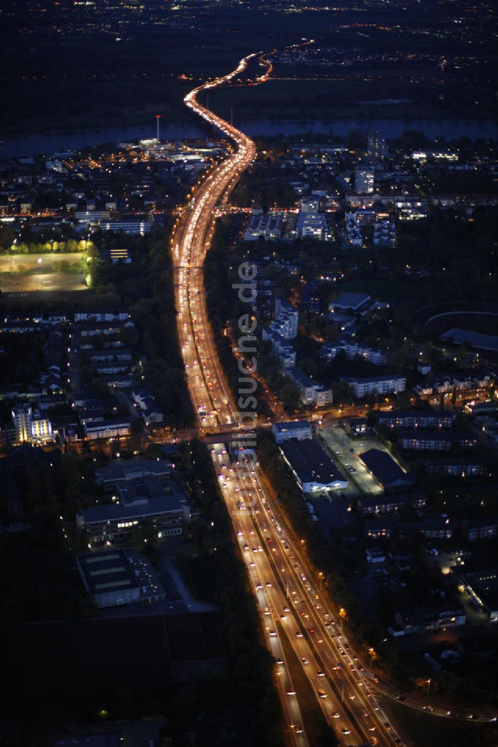 Nacht-Luftaufnahme Bonn - A565 in Bonn bei Nacht