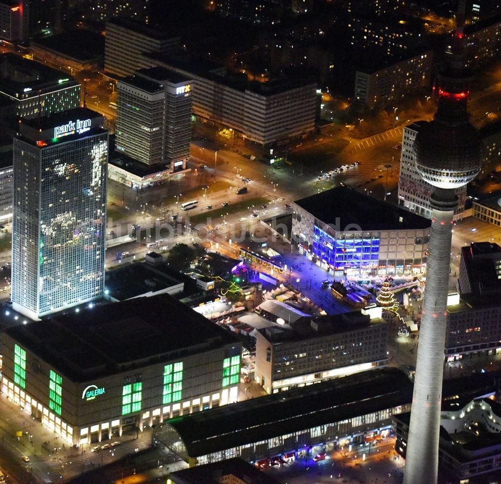 Nachtluftbild Berlin - Nachtluftbild Alexanderplatz im Stadtzentrum der Hauptstadt Berlin