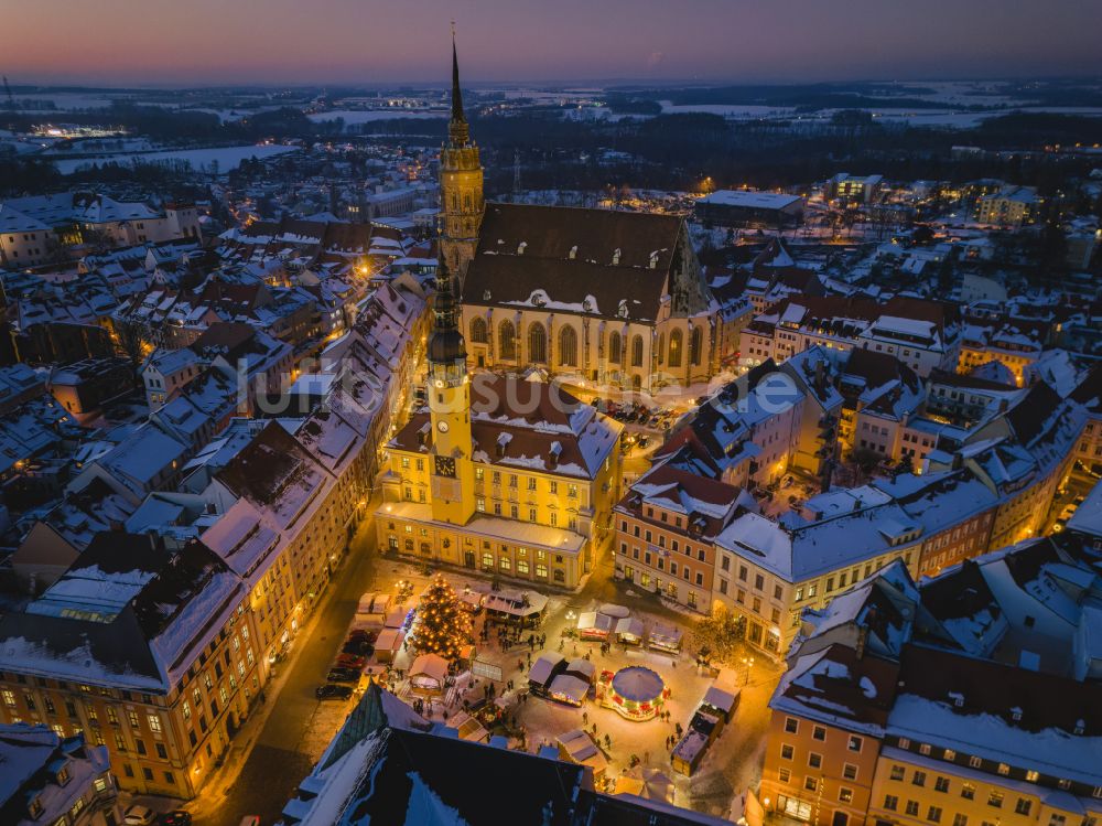 Nachtluftbild Bautzen - Nachtluftbild Altstadtbereich und Innenstadtzentrum in Bautzen im Bundesland Sachsen, Deutschland