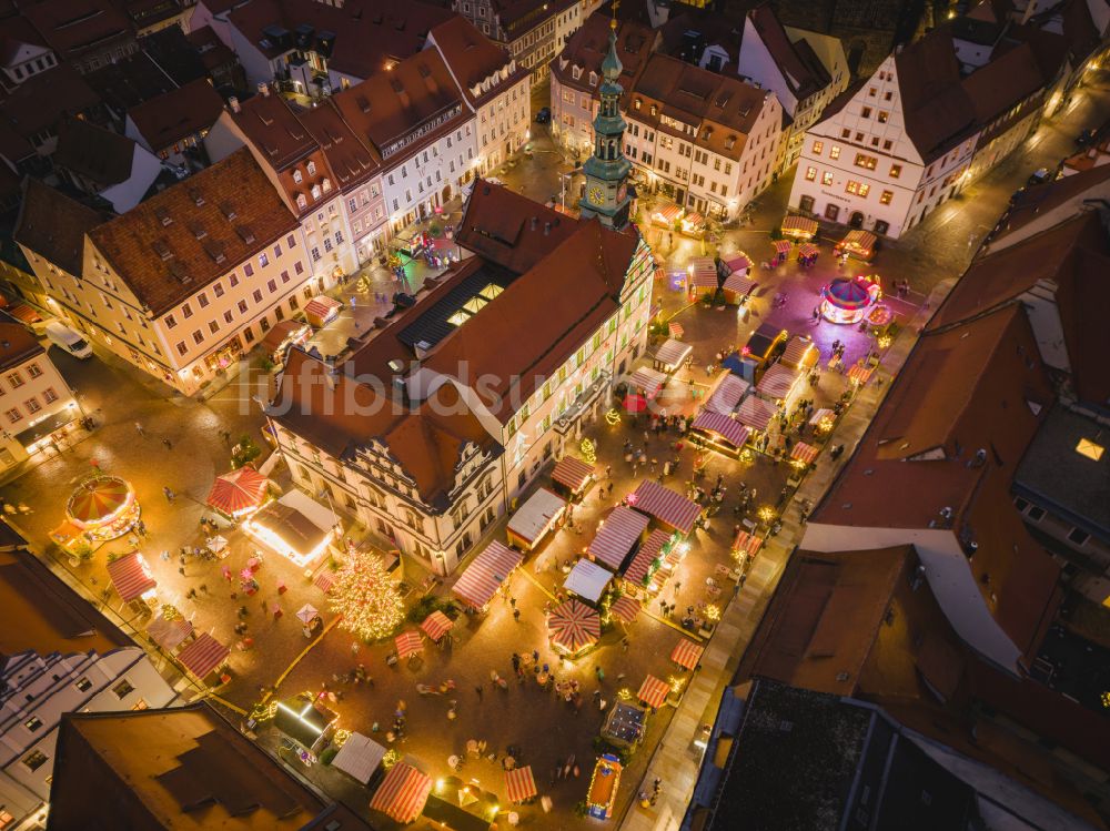 Nachtluftbild Pirna - Nachtluftbild Altstadtbereich und Innenstadtzentrum in Pirna im Bundesland Sachsen, Deutschland