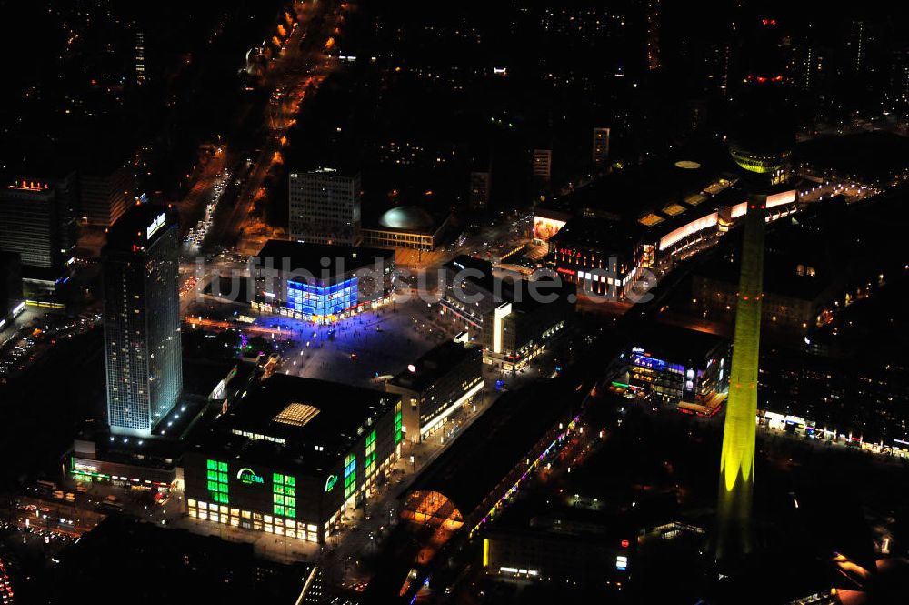 Nacht-Luftaufnahme Berlin - Berlin bei Nacht / Festival of Lights Alexanderplatz