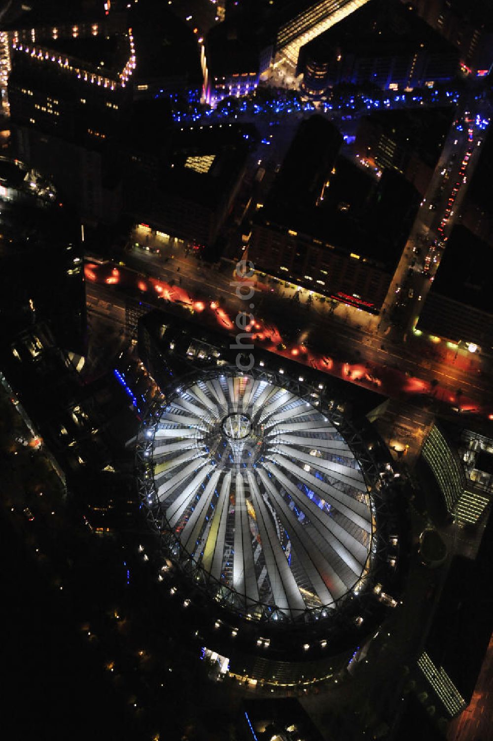 Nachtluftbild Berlin - Berlin bei Nacht / Festival of Lights Sony Center