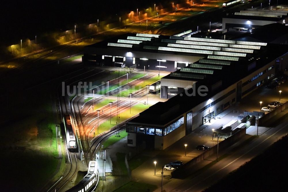 Nacht-Luftaufnahme Kopenhagen - Nachtluftbild Betriebshof der Metro Service A/S in Kopenhagen in Region Hovedstaden, Dänemark