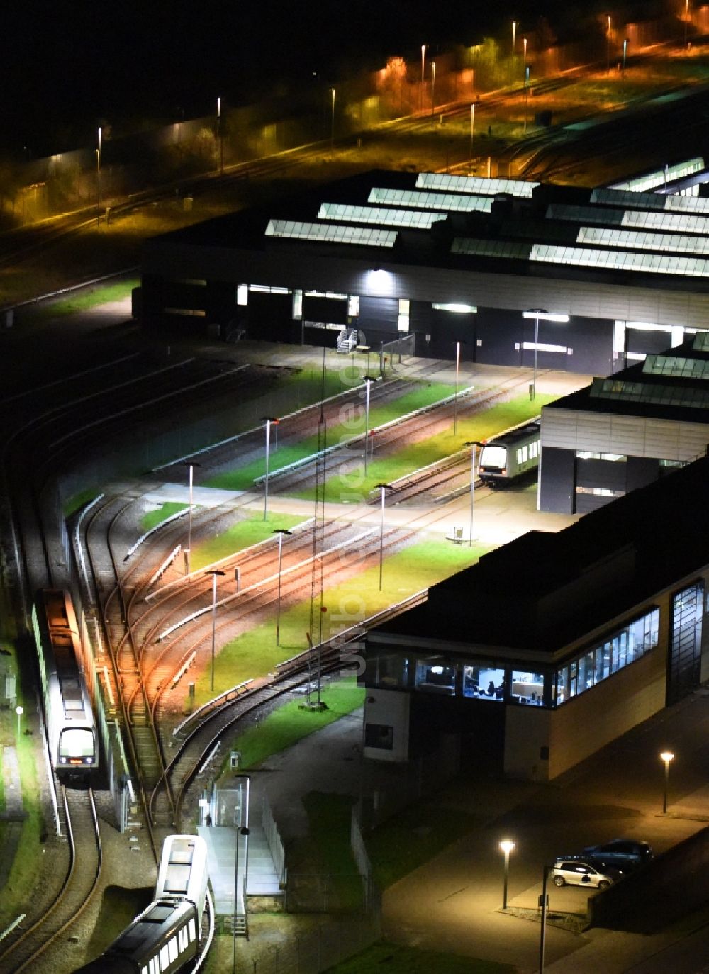 Kopenhagen bei Nacht von oben - Nachtluftbild Betriebshof der Metro Service A/S in Kopenhagen in Region Hovedstaden, Dänemark